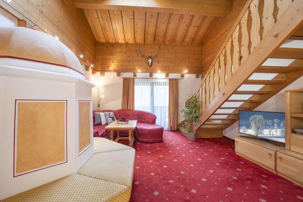 Landhaus Zirmhof Saalbach-Hinterglemm Phòng bức ảnh